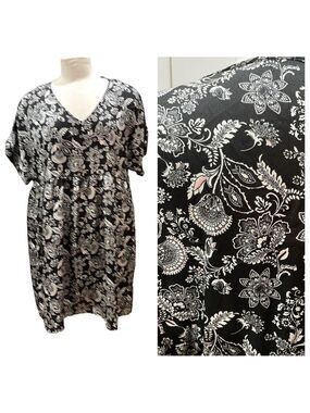 Zig Zag Stripe Black White Floral Print Vee Neck Dress Short Sleeve SZ 2XL